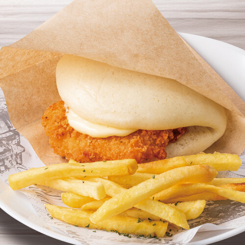 はみ出る！フライドチキンまん